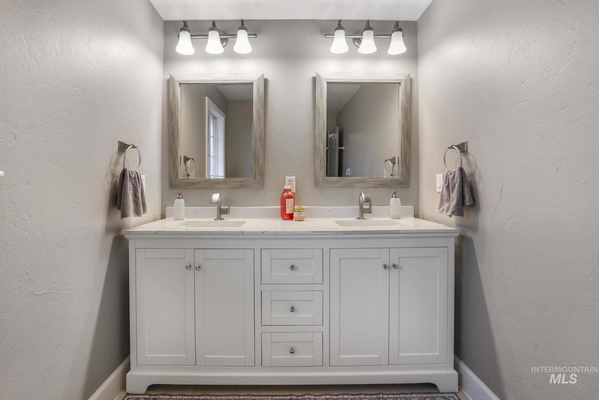 2432 Dorm Dr, Twin Falls, Idaho 83301, 4 Bedrooms, 2 Bathrooms, Residential For Sale, Price $439,000, 98970278