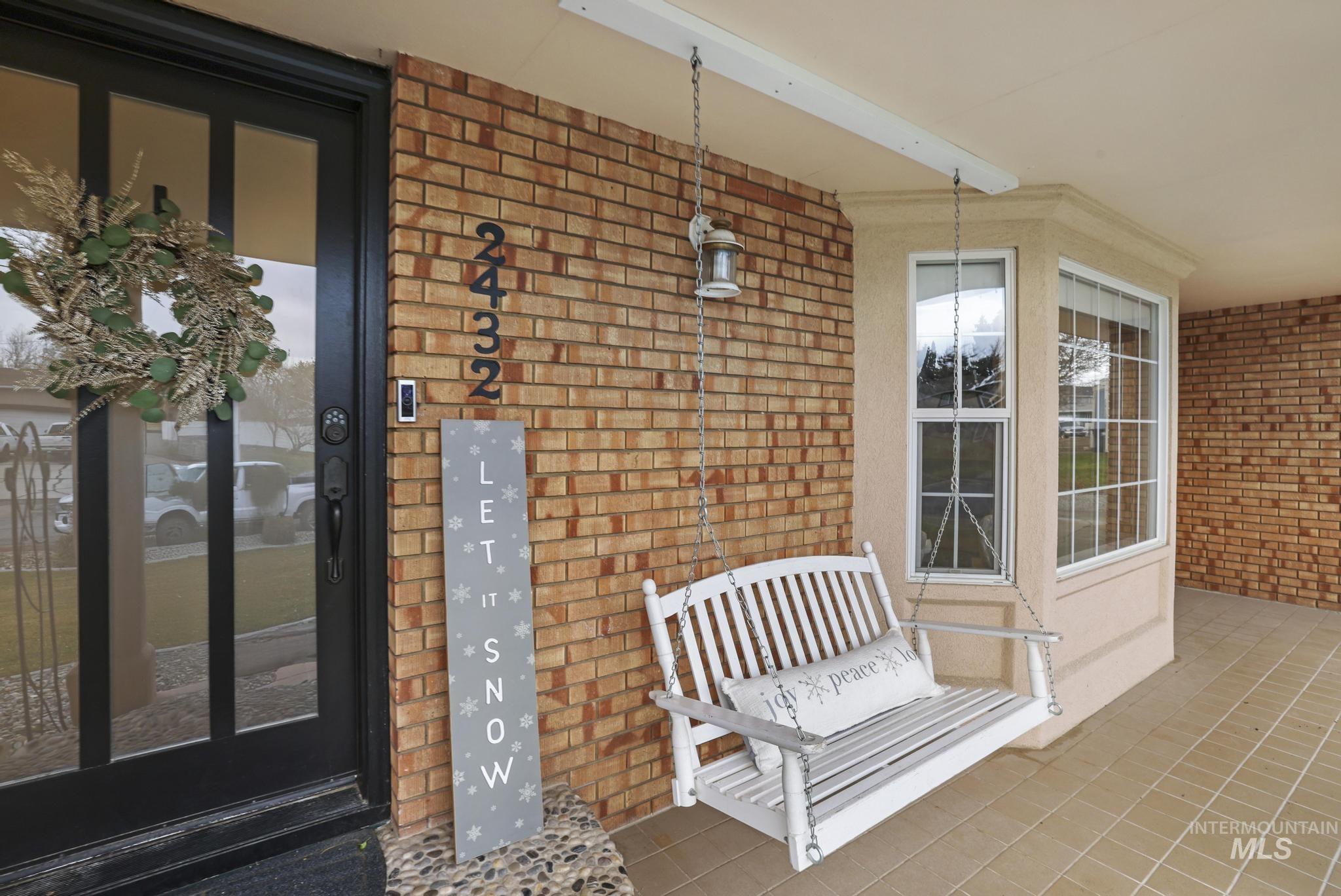 2432 Dorm Dr, Twin Falls, Idaho 83301, 4 Bedrooms, 2 Bathrooms, Residential For Sale, Price $439,000, 98970278