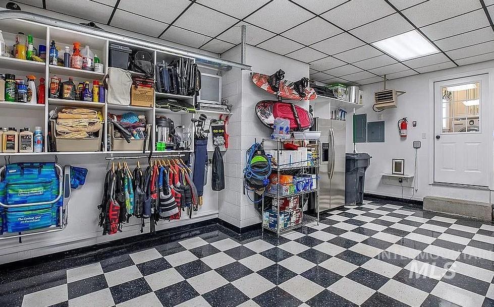 2432 Dorm Dr, Twin Falls, Idaho 83301, 4 Bedrooms, 2 Bathrooms, Residential For Sale, Price $439,000, 98970278