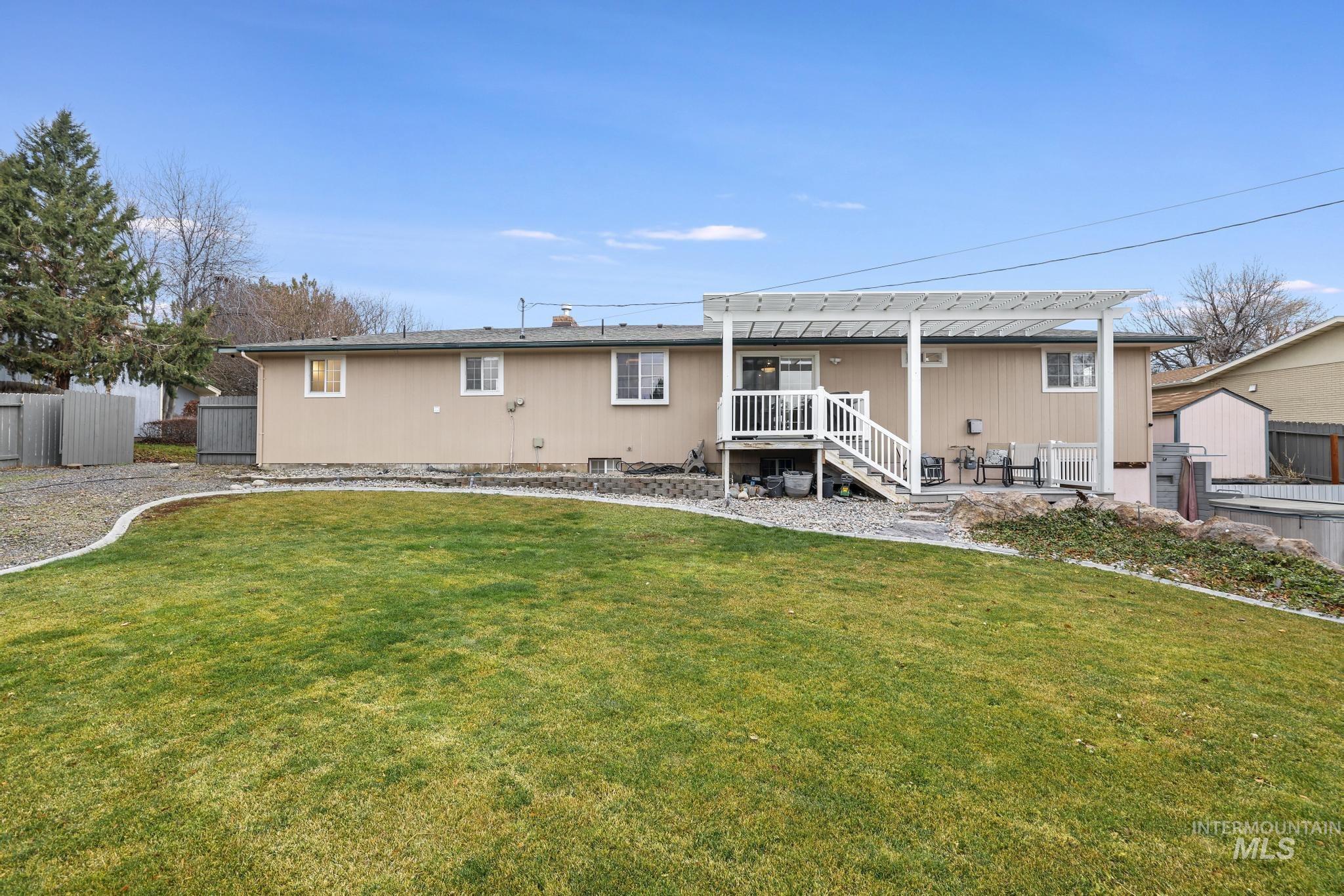 2432 Dorm Dr, Twin Falls, Idaho 83301, 4 Bedrooms, 2 Bathrooms, Residential For Sale, Price $439,000, 98970278