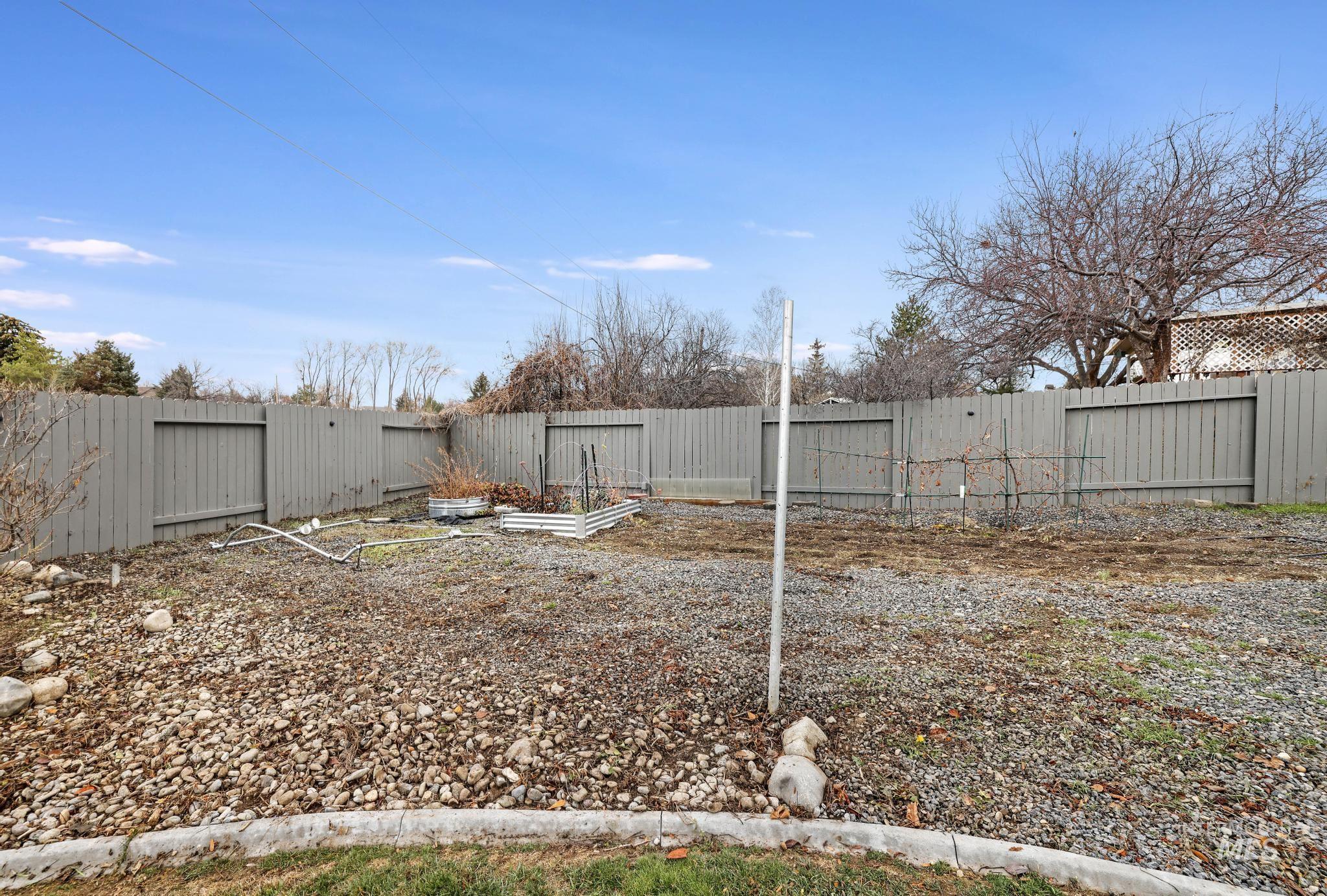 2432 Dorm Dr, Twin Falls, Idaho 83301, 4 Bedrooms, 2 Bathrooms, Residential For Sale, Price $439,000, 98970278