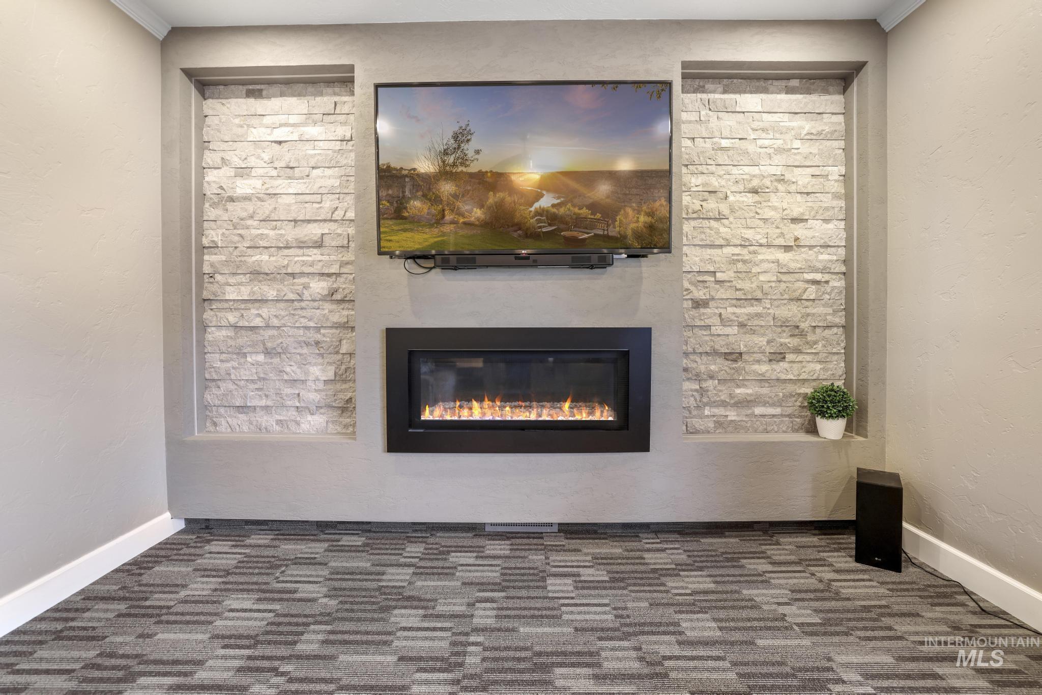 2432 Dorm Dr, Twin Falls, Idaho 83301, 4 Bedrooms, 2 Bathrooms, Residential For Sale, Price $439,000, 98970278