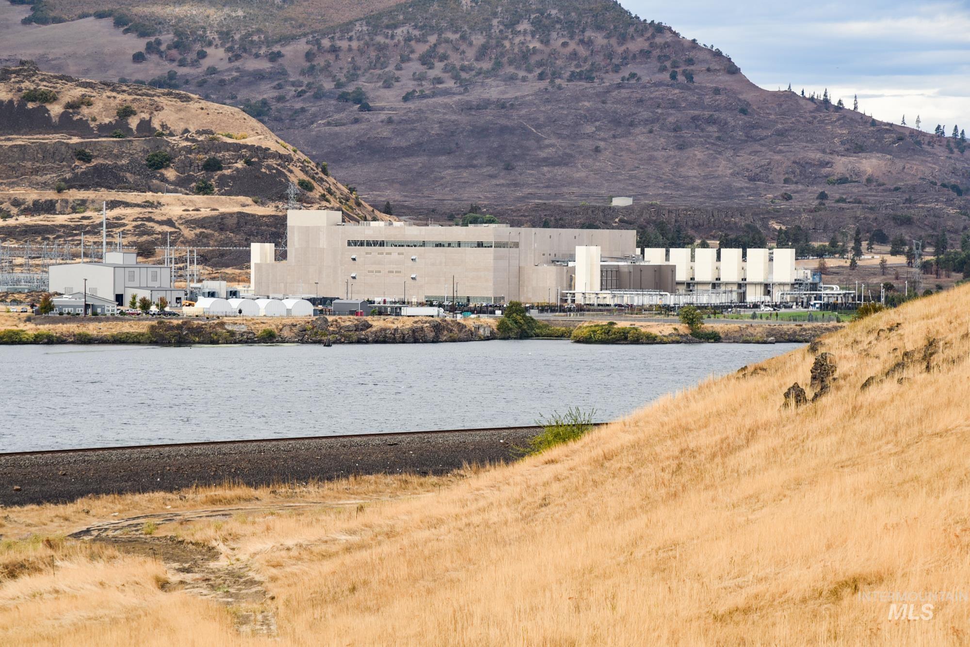 Water view with mountains
