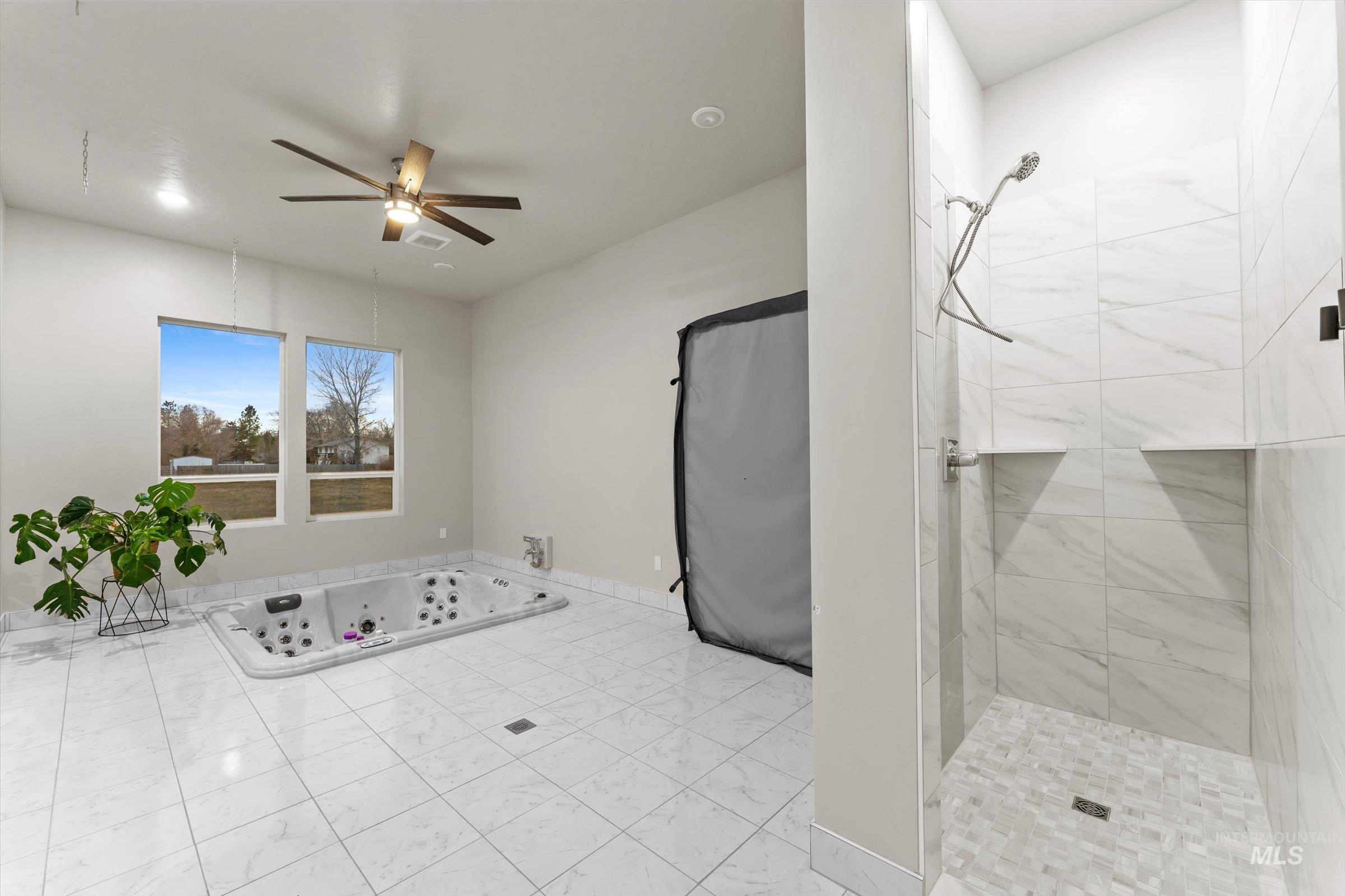 4460 NW Purple Sage, Mountain Home, Idaho 83647-5602, 3 Bedrooms, 2 Bathrooms, Residential For Sale, Price $699,000, 98970291