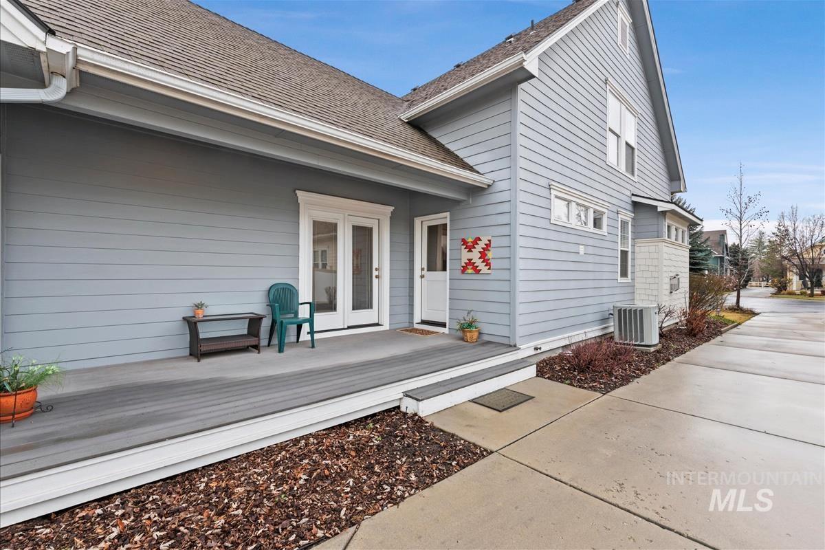 5998 N Willowdale Ln., Garden City, Idaho 83714, 3 Bedrooms, 2.5 Bathrooms, Residential For Sale, Price $540,000, 98970294