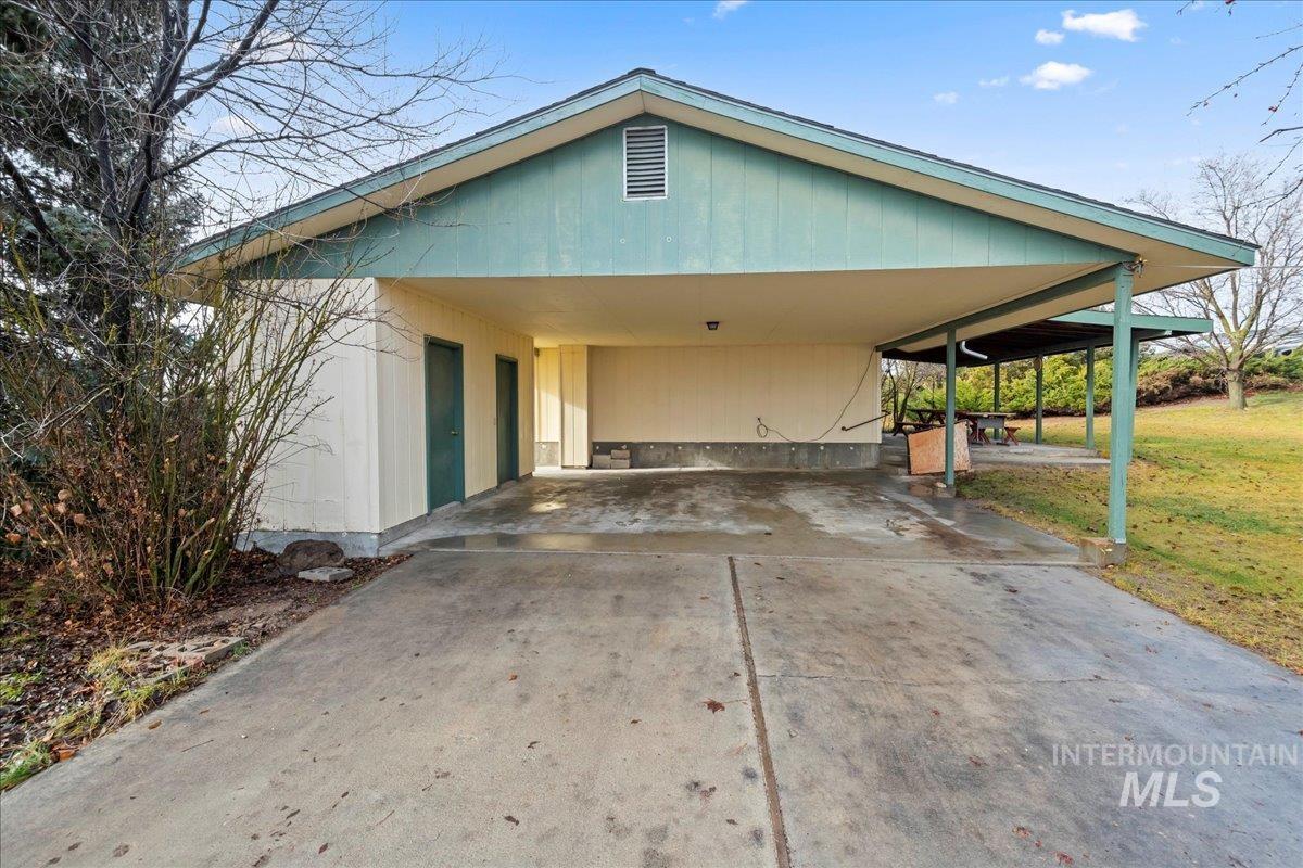 16572 Goodson Rd., Caldwell, Idaho 83607, 4 Bedrooms, 2.5 Bathrooms, Residential For Sale, Price $499,900, 98970302