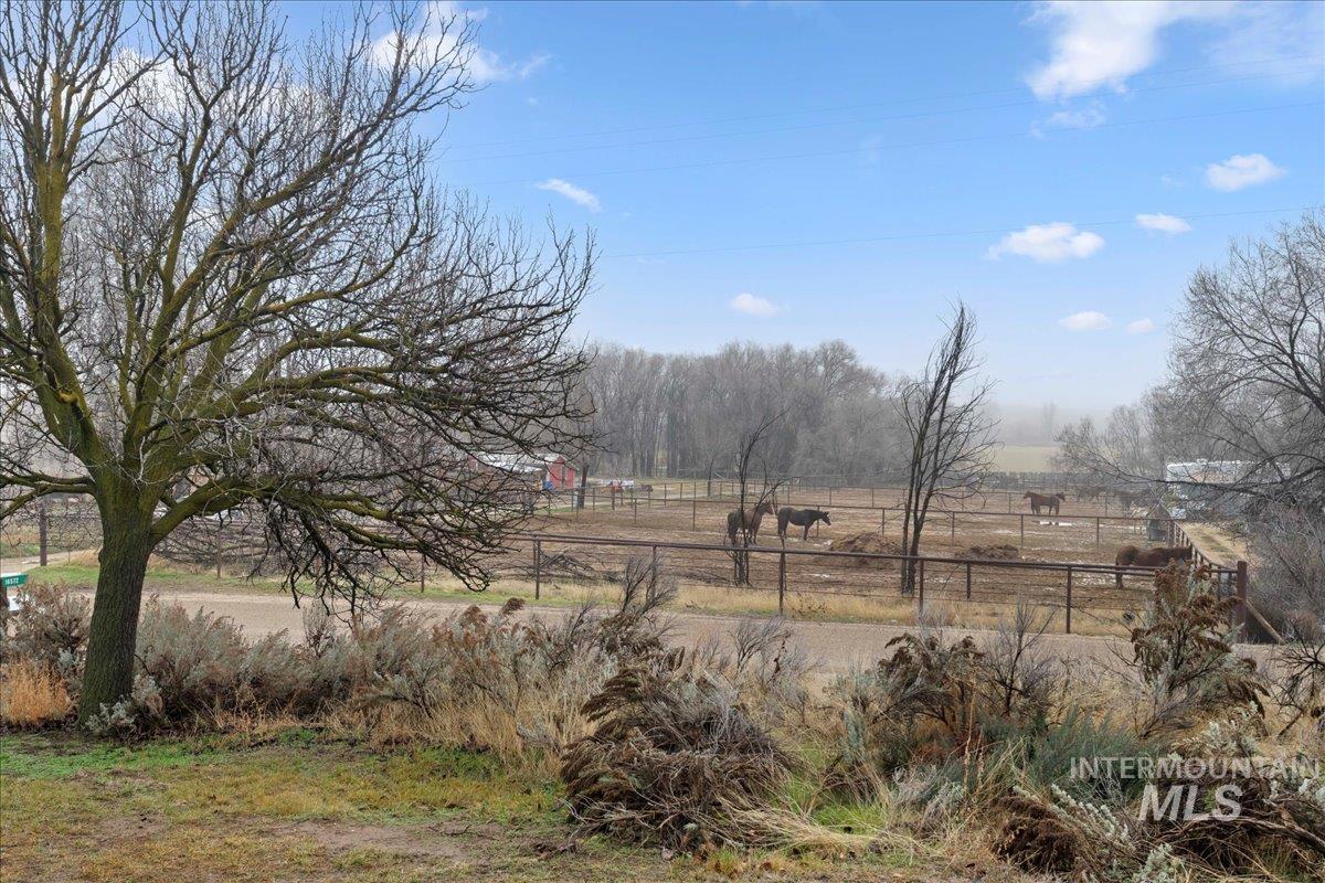 16572 Goodson Rd., Caldwell, Idaho 83607, 4 Bedrooms, 2.5 Bathrooms, Residential For Sale, Price $499,900, 98970302