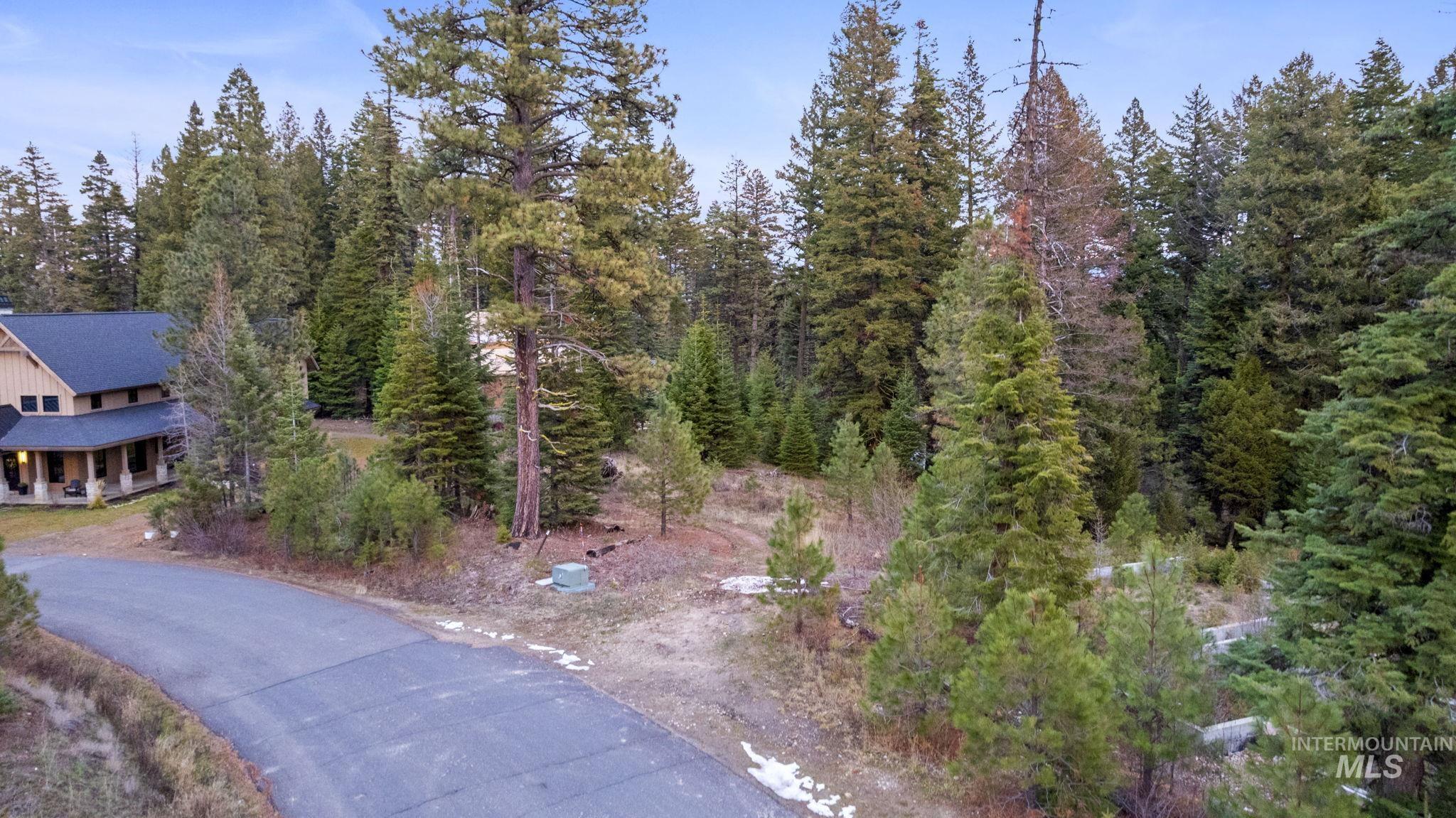 Aerial overview of property's location