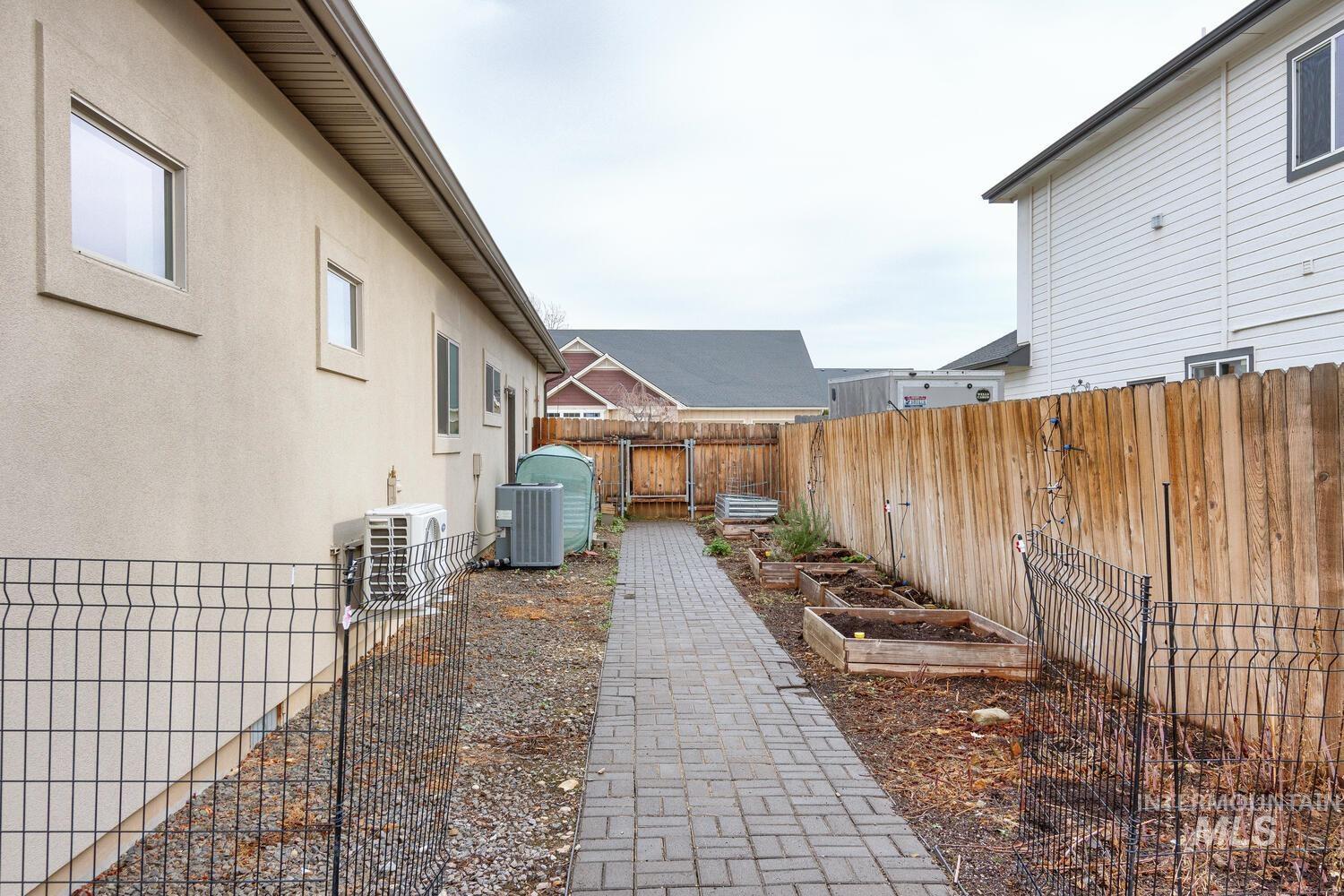 3029 NW 3rd St, Meridian, Idaho 83646, 4 Bedrooms, 4 Bathrooms, Residential For Sale, Price $819,000,MLS 98970311