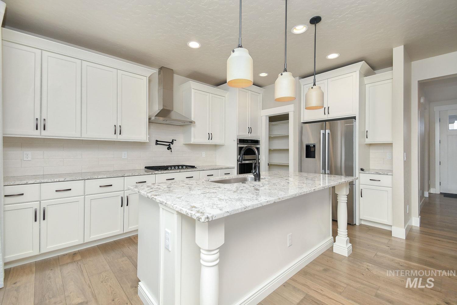 5771 W Daphne Dr, Meridian, Idaho 83646, 4 Bedrooms, 3 Bathrooms, Residential For Sale, Price $579,900,MLS 98970313