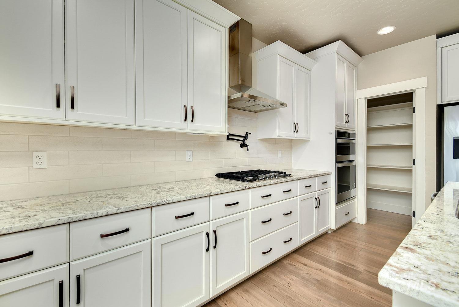 5771 W Daphne Dr, Meridian, Idaho 83646, 4 Bedrooms, 3 Bathrooms, Residential For Sale, Price $579,900,MLS 98970313