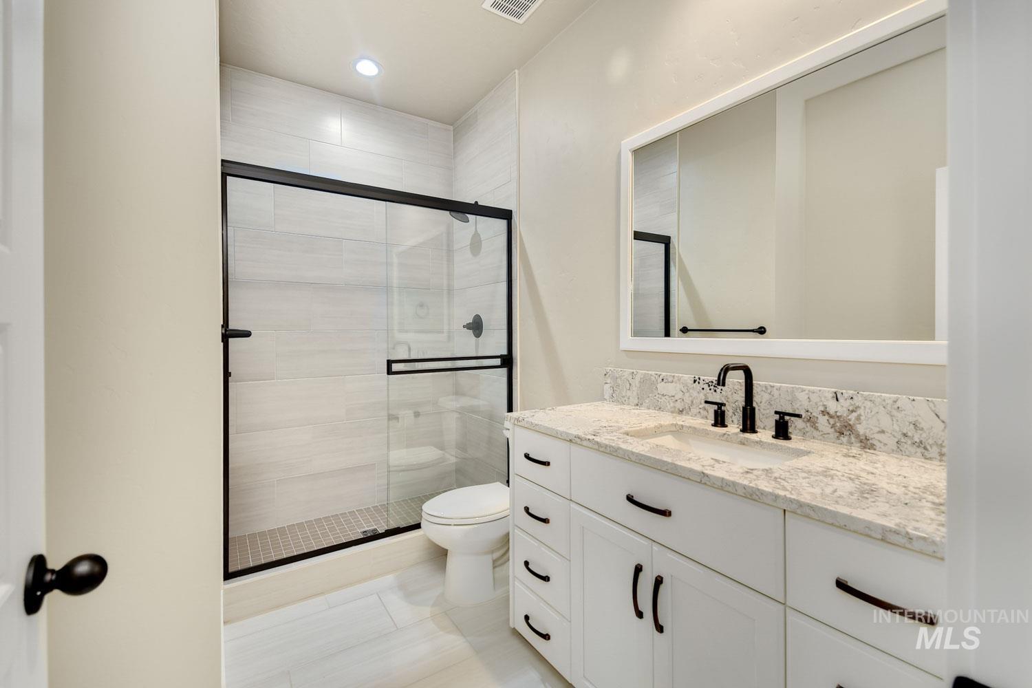 5771 W Daphne Dr, Meridian, Idaho 83646, 4 Bedrooms, 3 Bathrooms, Residential For Sale, Price $579,900,MLS 98970313