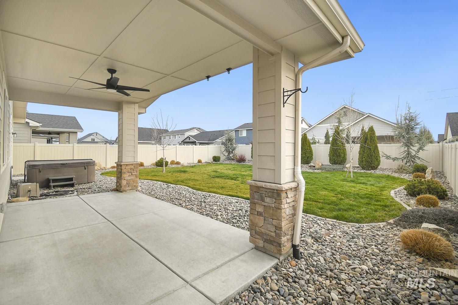 5771 W Daphne Dr, Meridian, Idaho 83646, 4 Bedrooms, 3 Bathrooms, Residential For Sale, Price $579,900,MLS 98970313