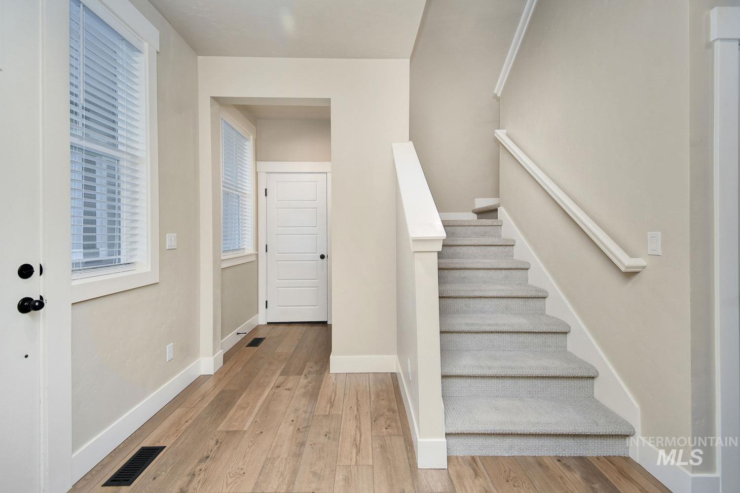 5771 W Daphne Dr, Meridian, Idaho 83646, 4 Bedrooms, 3 Bathrooms, Residential For Sale, Price $579,900,MLS 98970313