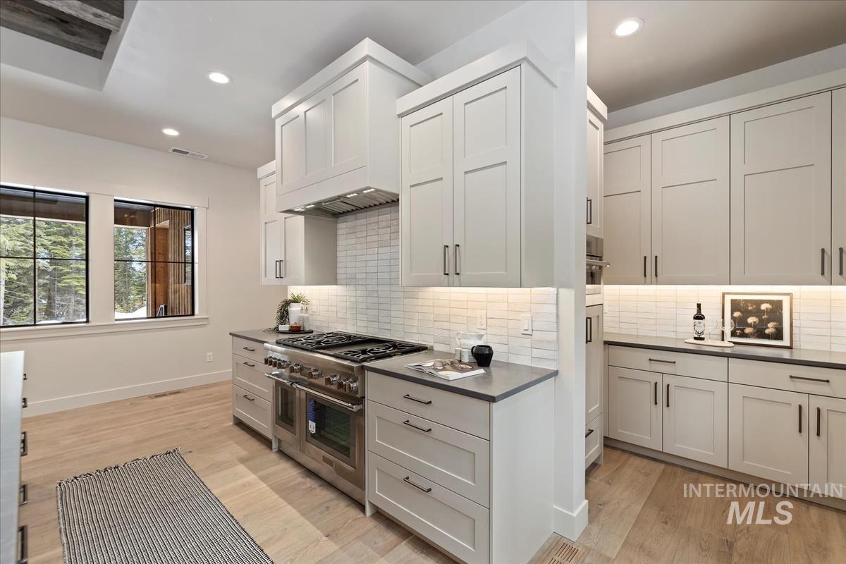 68 Ponderosa Ridge Court, Donnelly, Idaho 83615, 3 Bedrooms, 3.5 Bathrooms, Residential For Sale, Price $2,399,000, 98970319