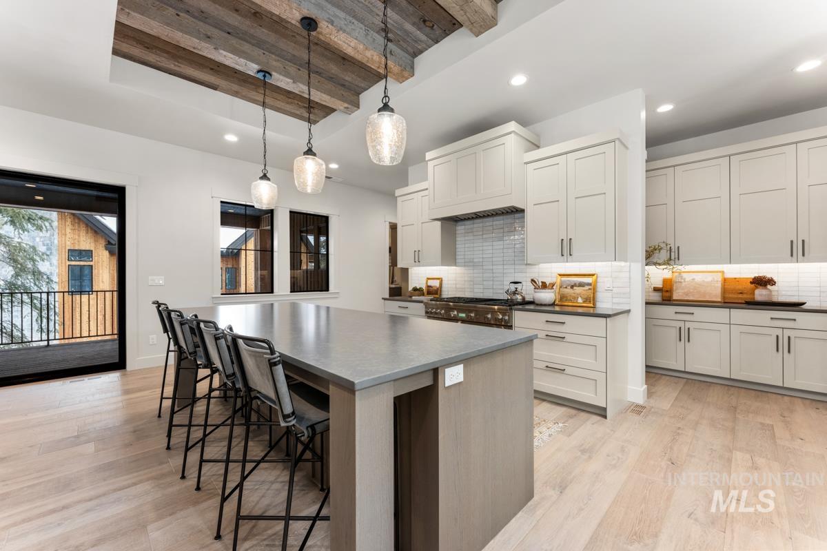 68 Ponderosa Ridge Court, Donnelly, Idaho 83615, 3 Bedrooms, 3.5 Bathrooms, Residential For Sale, Price $2,399,000,MLS 98970319