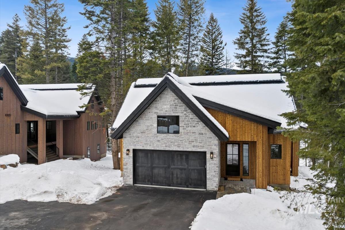 68 Ponderosa Ridge Court, Donnelly, Idaho 83615, 3 Bedrooms, 3.5 Bathrooms, Residential For Sale, Price $2,399,000, 98970319