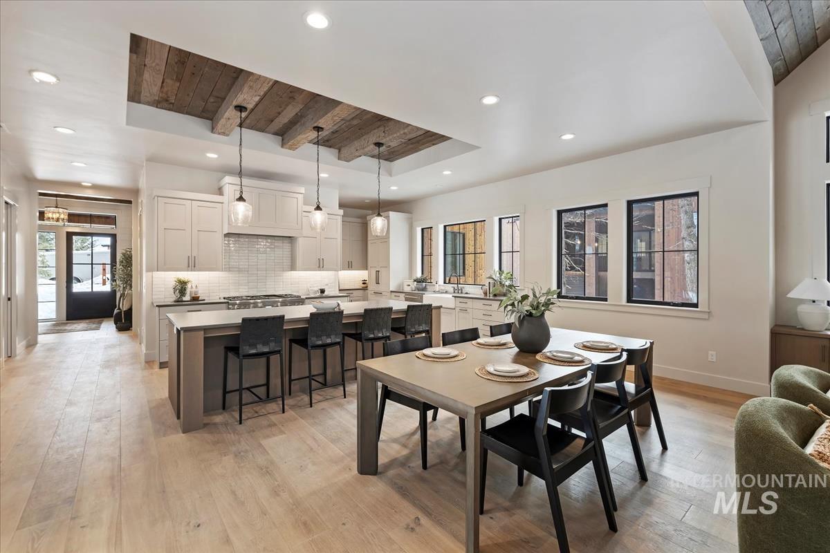 68 Ponderosa Ridge Court, Donnelly, Idaho 83615, 3 Bedrooms, 3.5 Bathrooms, Residential For Sale, Price $2,399,000, 98970319