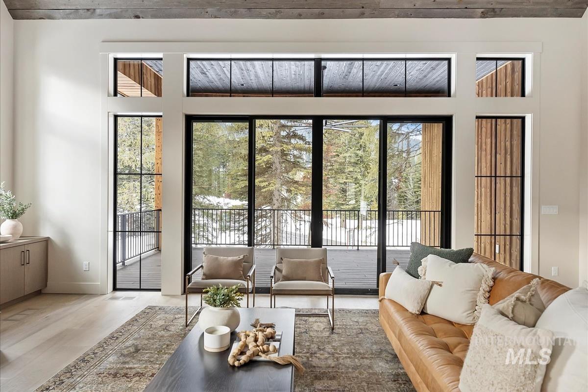 68 Ponderosa Ridge Court, Donnelly, Idaho 83615, 3 Bedrooms, 3.5 Bathrooms, Residential For Sale, Price $2,399,000, 98970319