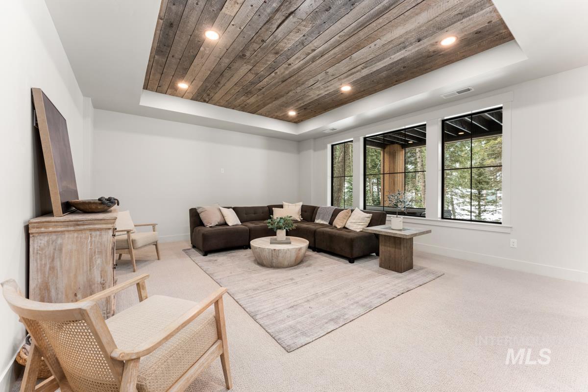 68 Ponderosa Ridge Court, Donnelly, Idaho 83615, 3 Bedrooms, 3.5 Bathrooms, Residential For Sale, Price $2,399,000,MLS 98970319