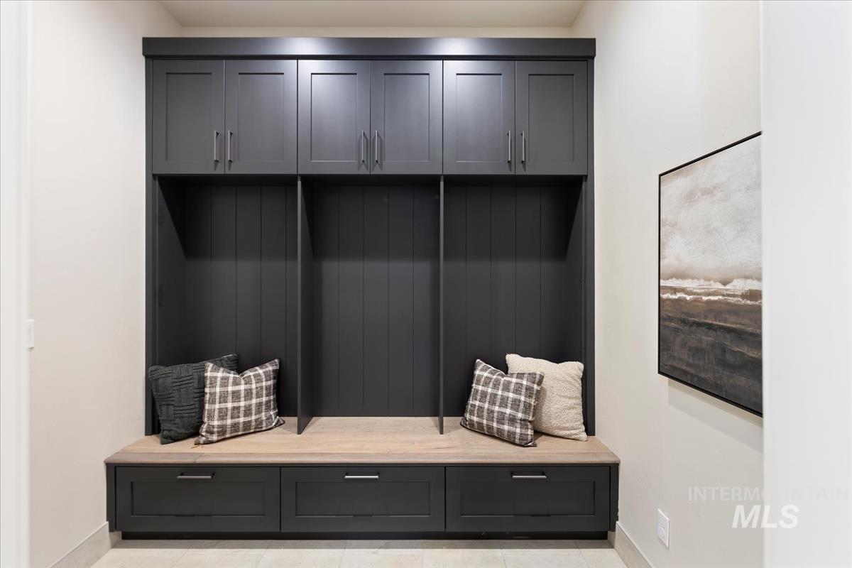 68 Ponderosa Ridge Court, Donnelly, Idaho 83615, 3 Bedrooms, 3.5 Bathrooms, Residential For Sale, Price $2,399,000, 98970319