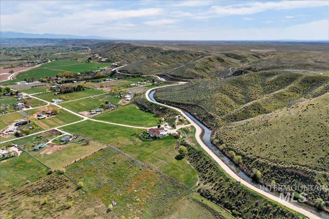 3640 Bishop Road, Emmett, Idaho 83617-8609, 5 Bedrooms, 5 Bathrooms, Residential For Sale, Price $2,300,000,MLS 98970321