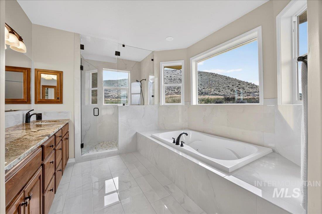 3640 Bishop Road, Emmett, Idaho 83617-8609, 5 Bedrooms, 5 Bathrooms, Residential For Sale, Price $2,300,000,MLS 98970321