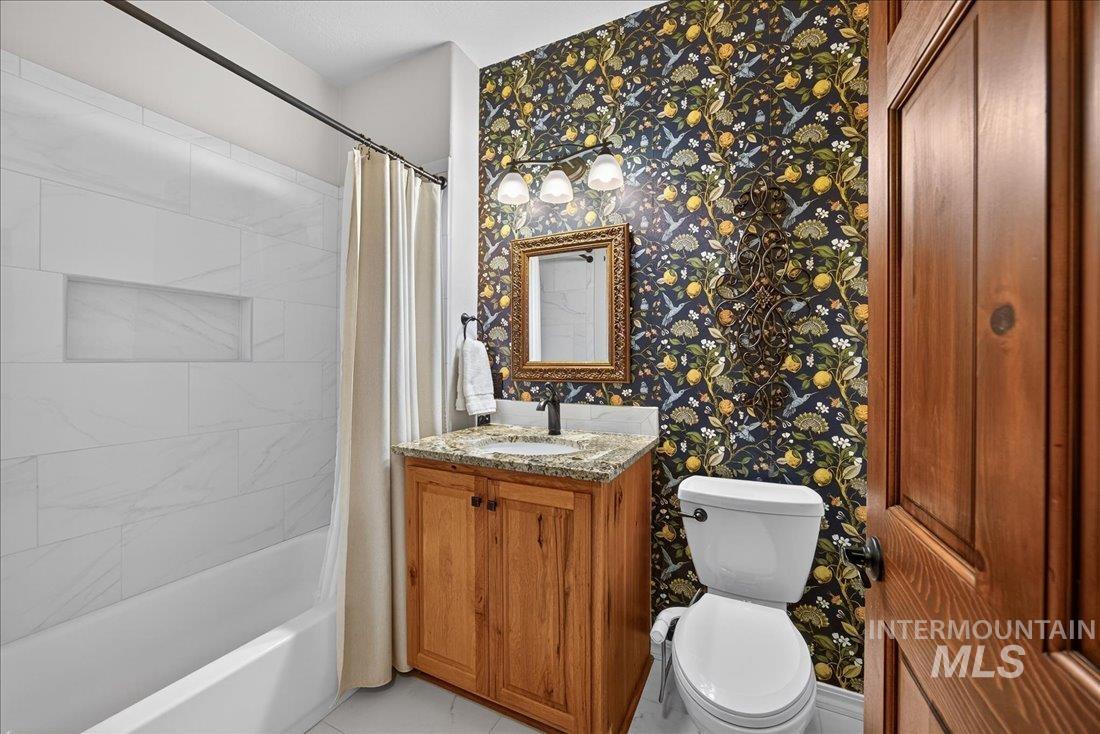 3640 Bishop Road, Emmett, Idaho 83617-8609, 5 Bedrooms, 5 Bathrooms, Residential For Sale, Price $2,300,000, 98970321