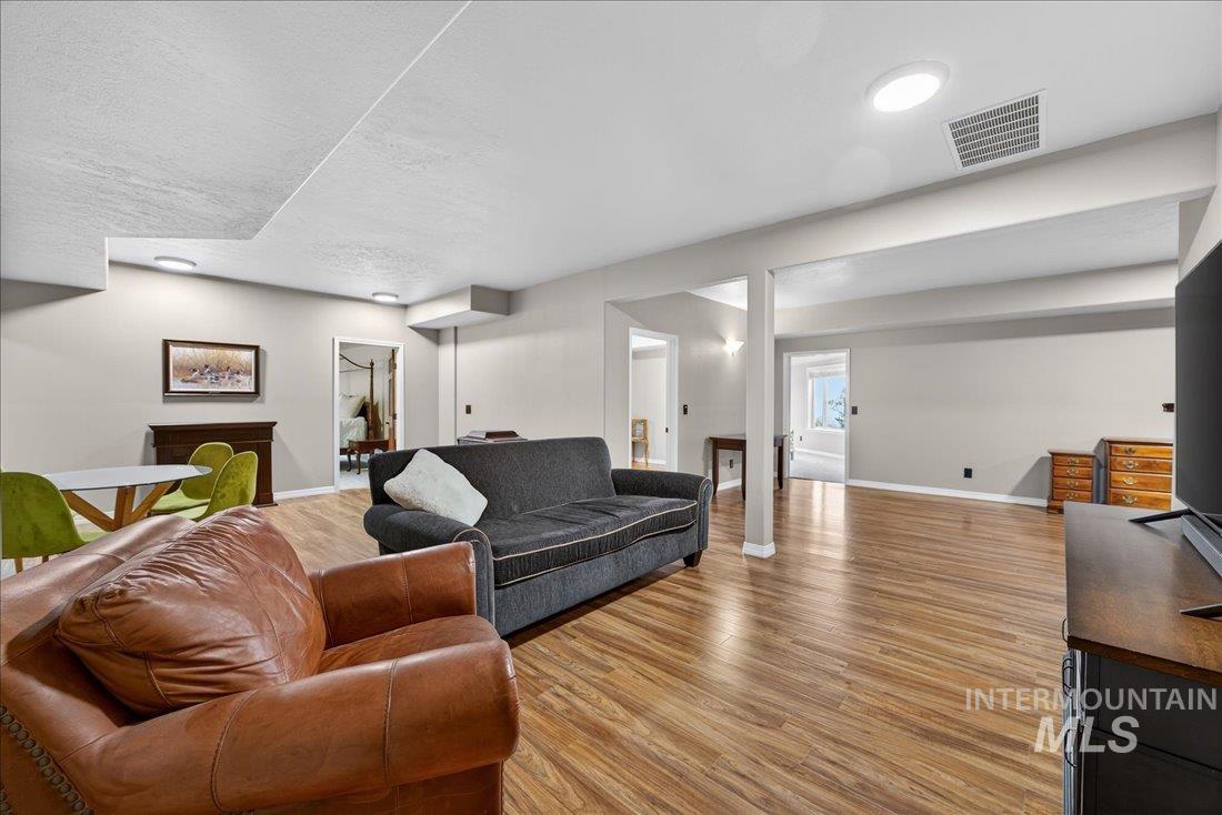 3640 Bishop Road, Emmett, Idaho 83617-8609, 5 Bedrooms, 5 Bathrooms, Residential For Sale, Price $2,300,000,MLS 98970321