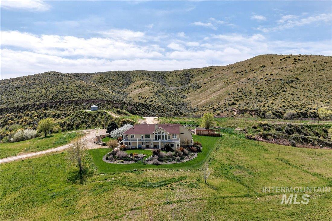 3640 Bishop Road, Emmett, Idaho 83617-8609, 5 Bedrooms, 5 Bathrooms, Residential For Sale, Price $2,300,000,MLS 98970321