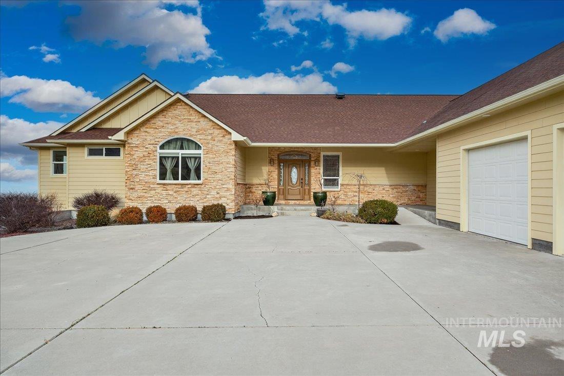 3640 Bishop Road, Emmett, Idaho 83617-8609, 5 Bedrooms, 5 Bathrooms, Residential For Sale, Price $2,300,000,MLS 98970321