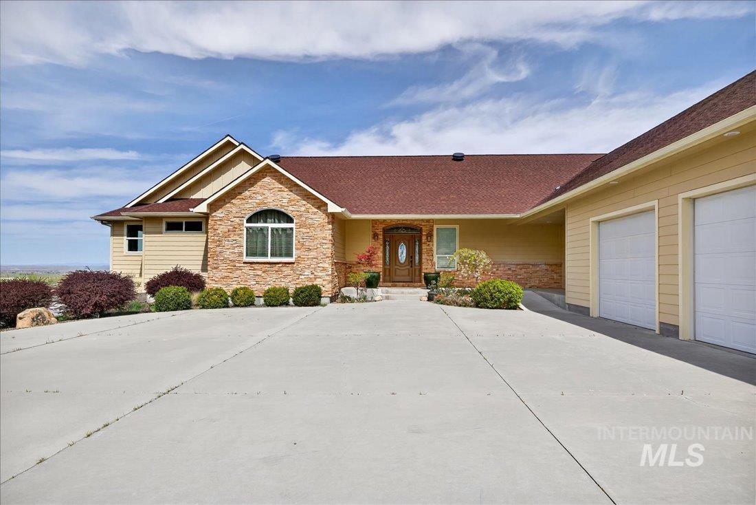 3640 Bishop Road, Emmett, Idaho 83617-8609, 5 Bedrooms, 5 Bathrooms, Residential For Sale, Price $2,300,000,MLS 98970321