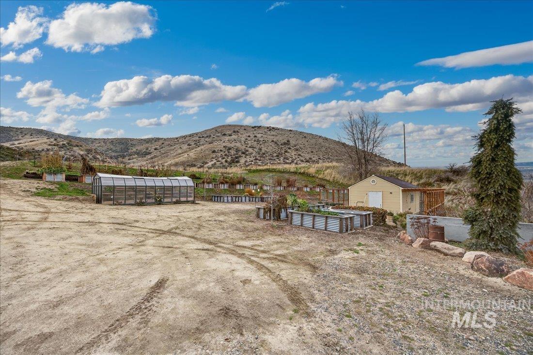 3640 Bishop Road, Emmett, Idaho 83617-8609, 5 Bedrooms, 5 Bathrooms, Residential For Sale, Price $2,300,000, 98970321