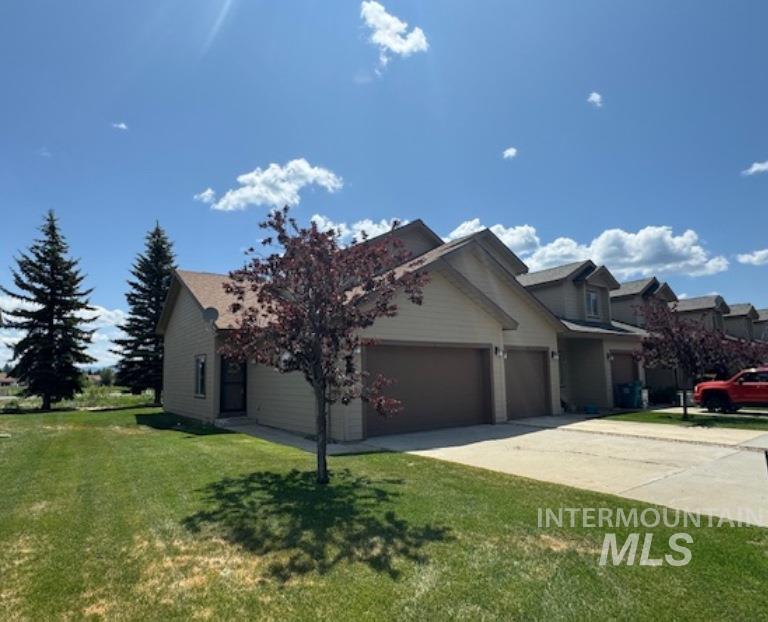 24 Mangum Dr Unit # 1, Donnelly, Idaho 83615, 3 Bedrooms, 2 Bathrooms, Residential For Sale, Price $359,900, 98970322