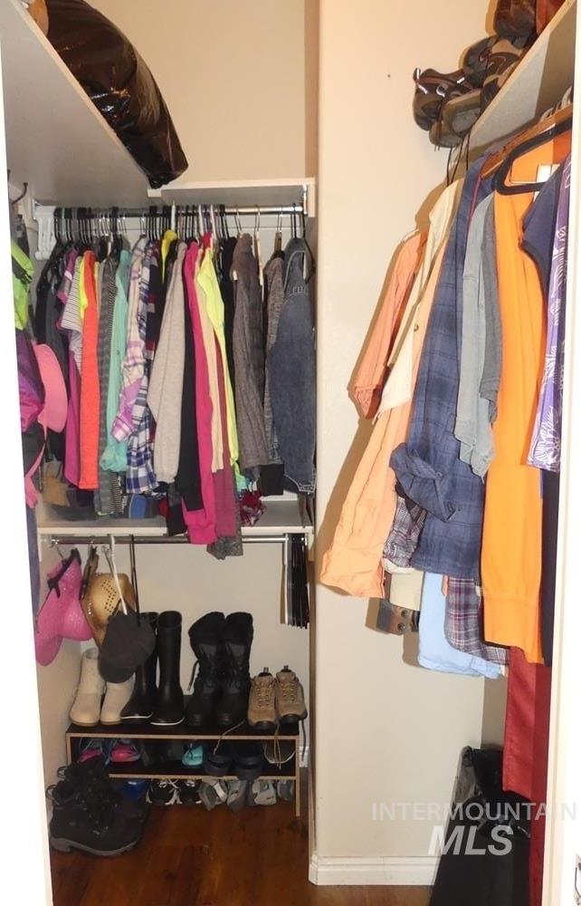 24 Mangum Dr Unit # 1, Donnelly, Idaho 83615, 3 Bedrooms, 2 Bathrooms, Residential For Sale, Price $379,900, 98970322