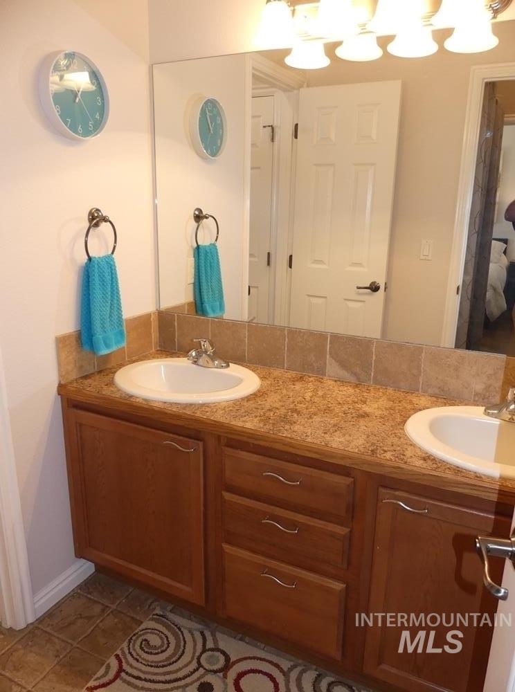 24 Mangum Dr Unit # 1, Donnelly, Idaho 83615, 3 Bedrooms, 2 Bathrooms, Residential For Sale, Price $379,900,MLS 98970322