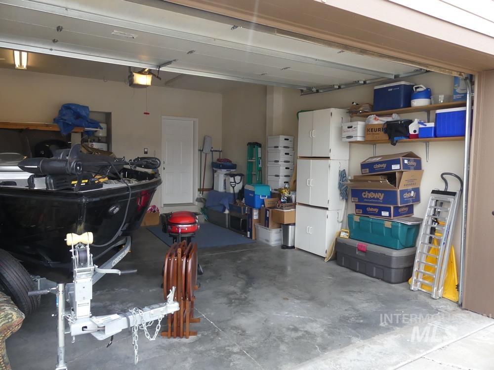 24 Mangum Dr Unit # 1, Donnelly, Idaho 83615, 3 Bedrooms, 2 Bathrooms, Residential For Sale, Price $379,900,MLS 98970322