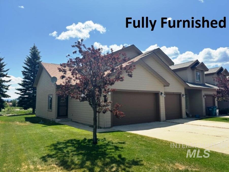 24 Mangum Dr Unit # 1, Donnelly, Idaho 83615, 3 Bedrooms, 2 Bathrooms, Residential For Sale, Price $359,900, 98970322