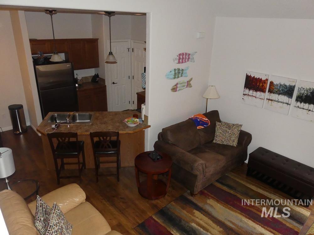 24 Mangum Dr Unit # 1, Donnelly, Idaho 83615, 3 Bedrooms, 2 Bathrooms, Residential For Sale, Price $379,900,MLS 98970322