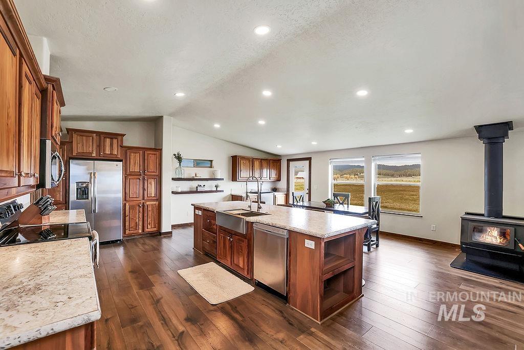 13100 Farm To Market Road, Donnelly, Idaho 83615, 3 Bedrooms, 2 Bathrooms, Residential For Sale, Price $1,279,000, 98970324