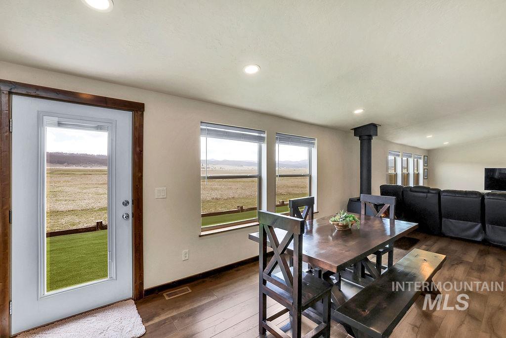 13100 Farm To Market Road, Donnelly, Idaho 83615, 3 Bedrooms, 2 Bathrooms, Residential For Sale, Price $1,279,000, 98970324