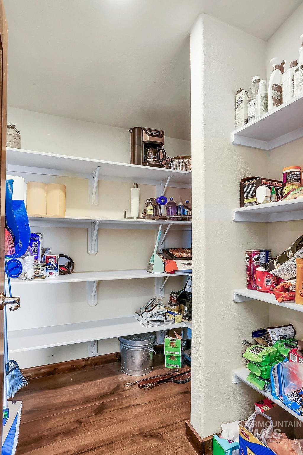 13100 Farm To Market Road, Donnelly, Idaho 83615, 3 Bedrooms, 2 Bathrooms, Residential For Sale, Price $1,279,000, 98970324