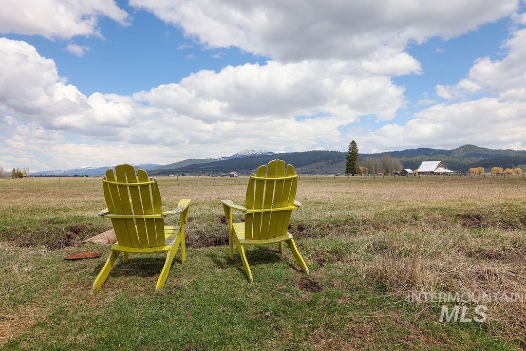 13100 Farm To Market Road, Donnelly, Idaho 83615, 3 Bedrooms, 2 Bathrooms, Residential For Sale, Price $1,279,000, 98970324