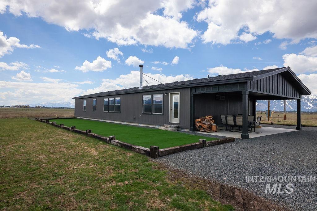 13100 Farm To Market Road, Donnelly, Idaho 83615, 3 Bedrooms, 2 Bathrooms, Residential For Sale, Price $1,279,000, 98970324
