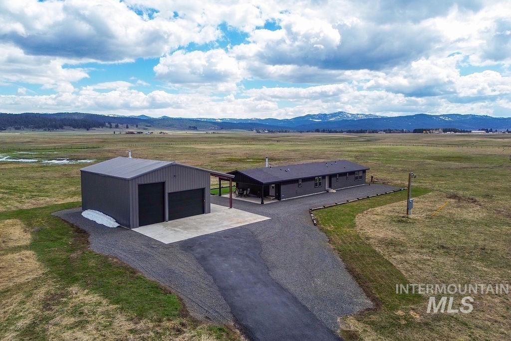 13100 Farm To Market Road, Donnelly, Idaho 83615, 3 Bedrooms, 2 Bathrooms, Residential For Sale, Price $1,279,000, 98970324