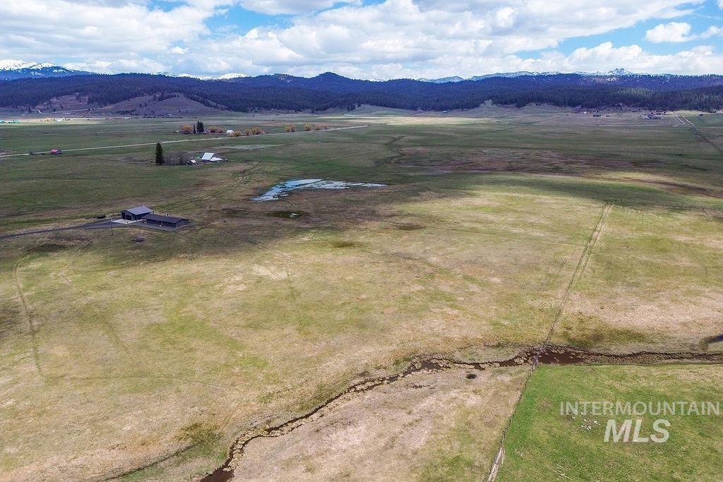 13100 Farm To Market Road, Donnelly, Idaho 83615, 3 Bedrooms, 2 Bathrooms, Residential For Sale, Price $1,279,000, 98970324