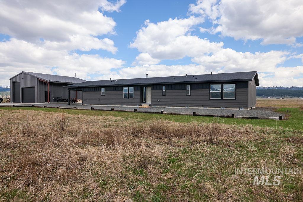 13100 Farm To Market Road, Donnelly, Idaho 83615, 3 Bedrooms, 2 Bathrooms, Residential For Sale, Price $1,279,000, 98970324