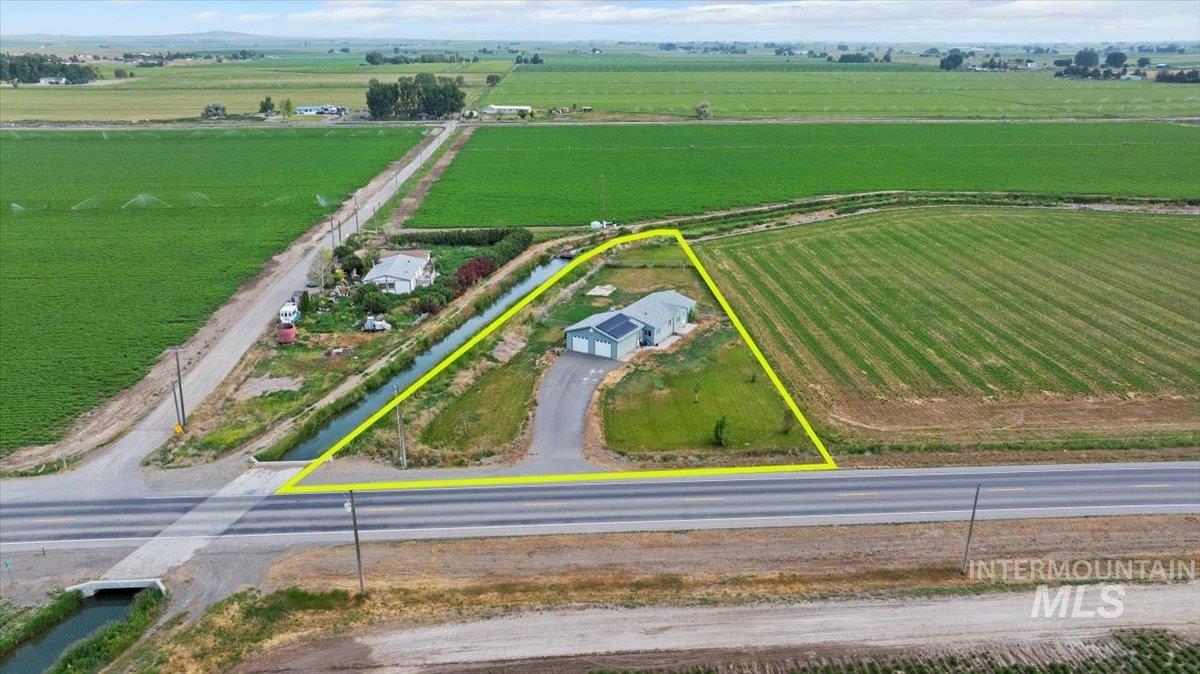 798 W 100 S, Paul, Idaho 83347, 3 Bedrooms, 2 Bathrooms, Residential For Sale, Price $300,000, 98970328