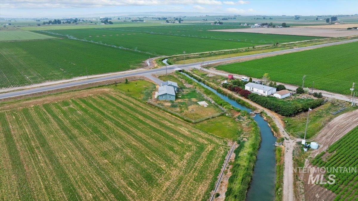 798 W 100 S, Paul, Idaho 83347, 3 Bedrooms, 2 Bathrooms, Residential For Sale, Price $300,000, 98970328