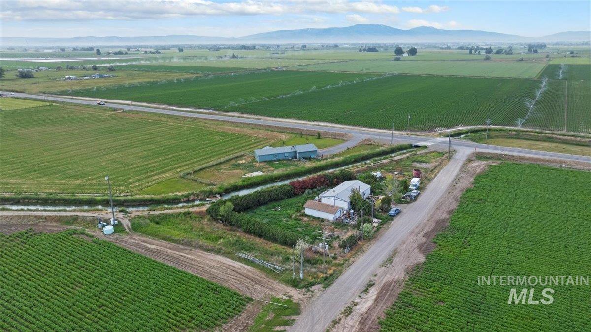 798 W 100 S, Paul, Idaho 83347, 3 Bedrooms, 2 Bathrooms, Residential For Sale, Price $300,000, 98970328